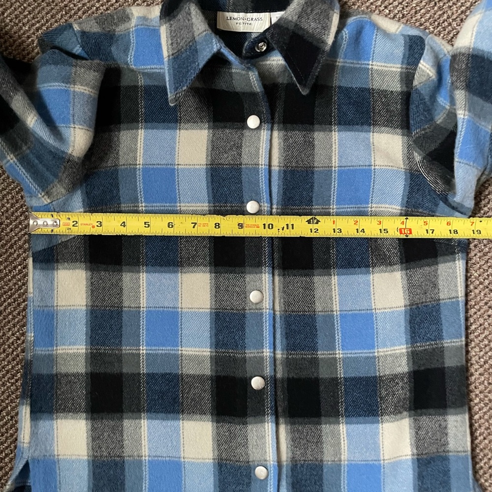 014 Lemon Grass Petite Wool Blend Plaid Oversized Flannel Shirt Shacket - Picture 12 of 14